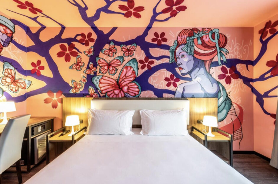 MURALESS HOTEL VERONA: THE ULTIMATE RESIDENCE FOR STREET ART LOVERS