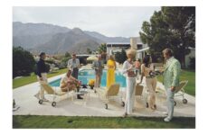 WELCOME TO THE WORLD OF SLIM AARONS – A DIVE INTO OLD MONEY GLAMOUR