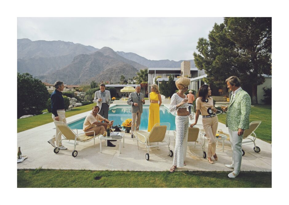 WELCOME TO THE WORLD OF SLIM AARONS – A DIVE INTO OLD MONEY GLAMOUR